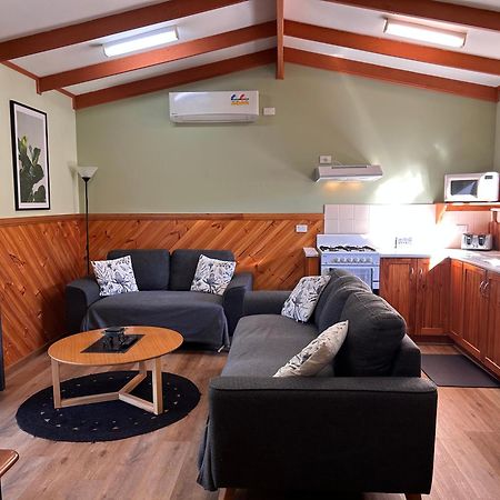 Millicent Lakeside Caravan Park Hotel ภายนอก รูปภาพ