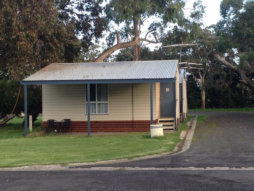 Millicent Lakeside Caravan Park Hotel ภายนอก รูปภาพ
