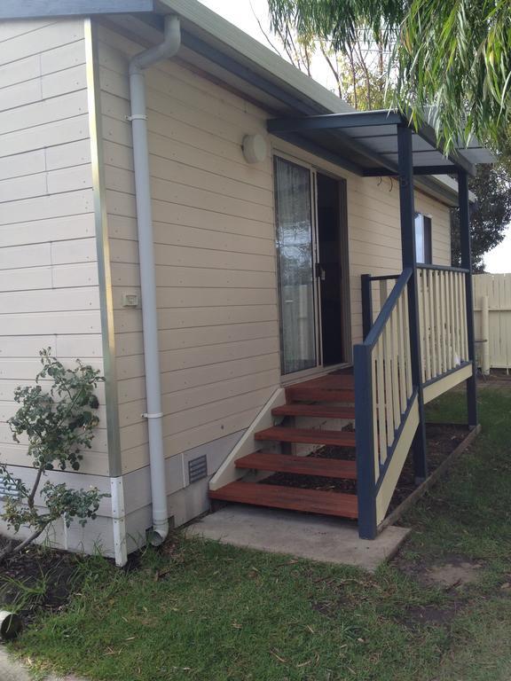 Millicent Lakeside Caravan Park Hotel ภายนอก รูปภาพ