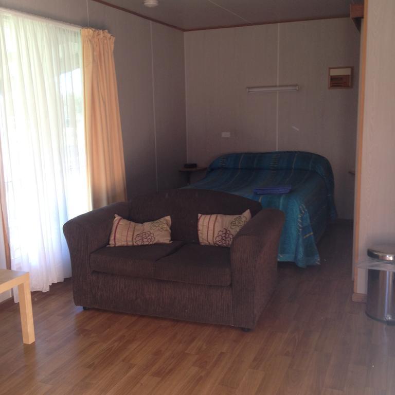 Millicent Lakeside Caravan Park Hotel ภายนอก รูปภาพ