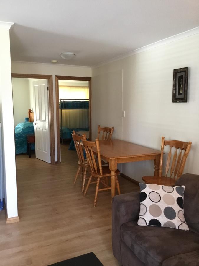 Millicent Lakeside Caravan Park Hotel ภายนอก รูปภาพ