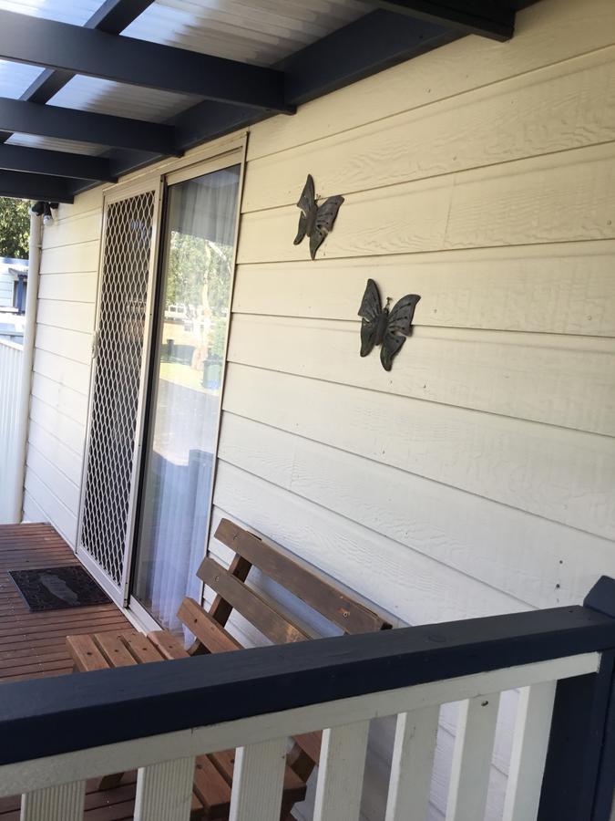 Millicent Lakeside Caravan Park Hotel ภายนอก รูปภาพ